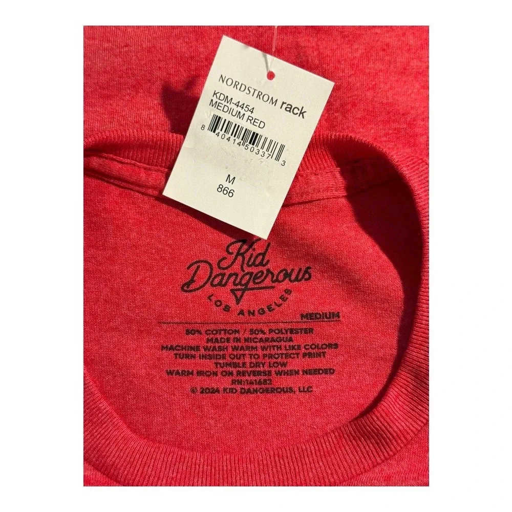 Kid Dangerous Yellowstone‎ Graphic Tee Wyoming Souvenir Red Medium NWT